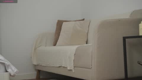 Adisson Fox online show from 12.21.25