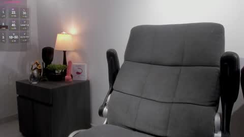 Adonis online show from 01.11.25