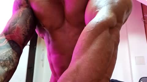 Adonis online show from 04.05.26