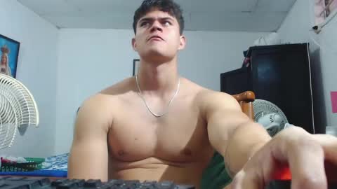 Snapshot of adonis_walkerx chatting on 02.11.25 adonis_walkerx online show from 02.11.25
