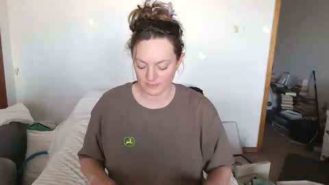 adorable22 online show from 11.06.25