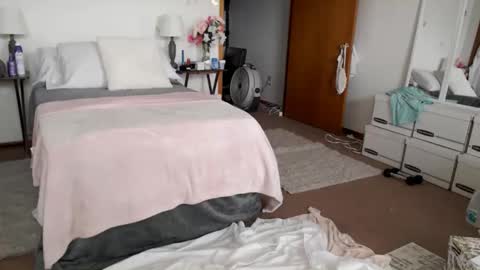 adorable22 online show from 03.11.26