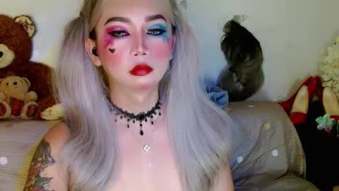 Snapshot of adorableslutxxx chatting on 02.19.25 jasmine online show from 02.19.25