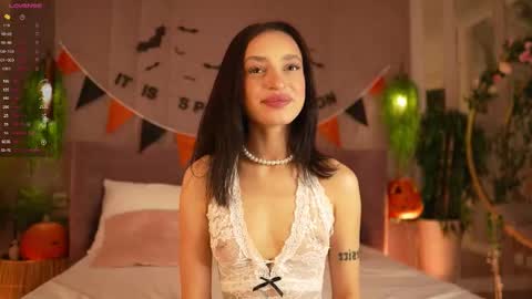 adoracortes online show from 10.27.25