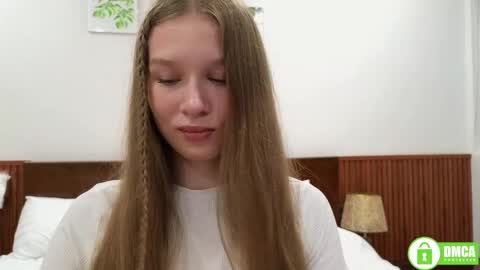 Snapshot of adorielle chatting on 04.15.26 Lia online show from 04.15.26
