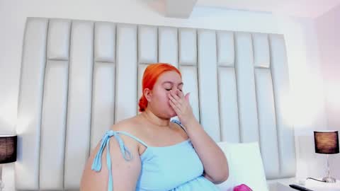 ANDREA PEREZ online show from 02.20.25