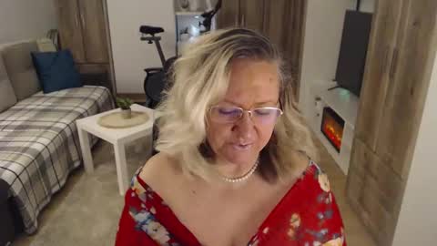 Cryna online show from 02.14.25