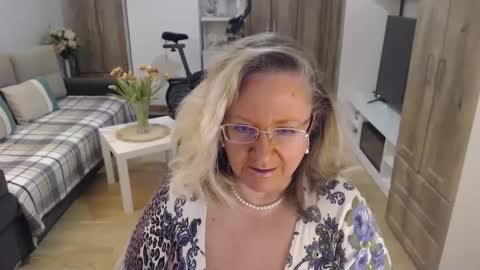 Cryna online show from 03.09.25