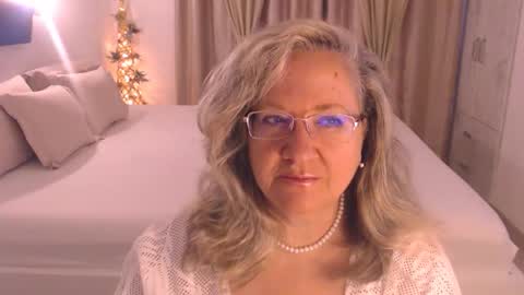 Cryna online show from 10.02.25