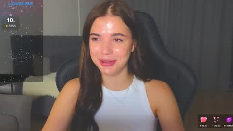 Snapshot of adri_dream chatting on 09.21.25 Adriana online show from 09.21.25