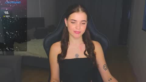 Snapshot of adri_dream chatting on 11.01.25 Adriana online show from 11.01.25