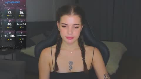 Snapshot of adri_dream chatting on 11.09.25 Adriana online show from 11.09.25