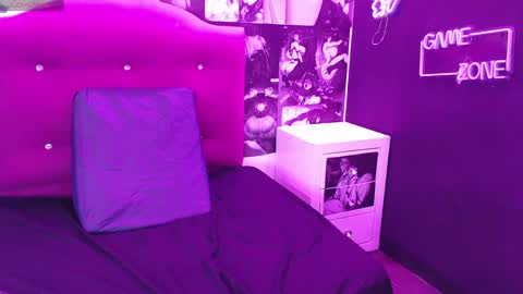 Adri online show from 04.17.26