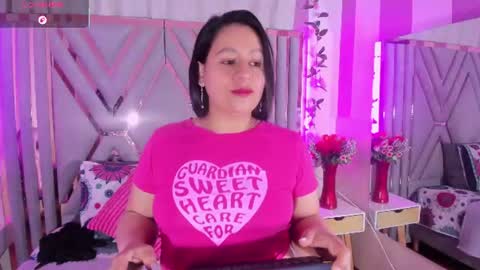 Snapshot of adri_rivera chatting on 07.06.26 ADRI online show from 07.06.26