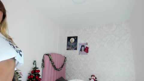 Adriana online show from 12.21.25