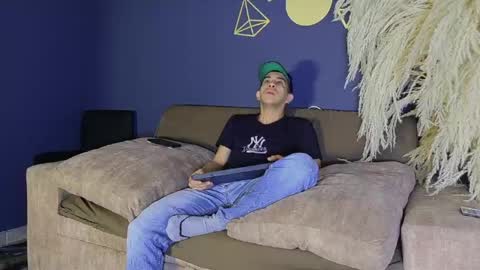 adrian_fire01 online show from 04.27.26