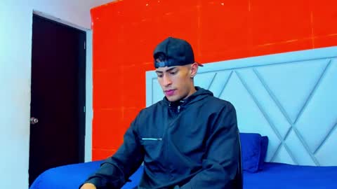   online show from 10.11.25