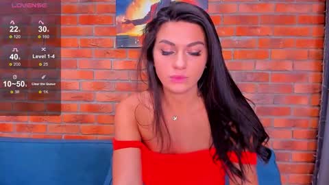Adriana online show from 11.25.25