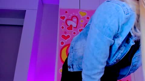 Adriana online show from 02.14.25