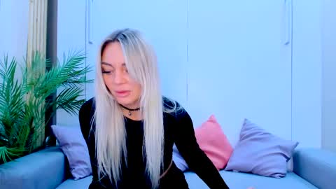 Adriana online show from 03.04.25