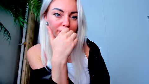 Adriana online show from 09.12.25