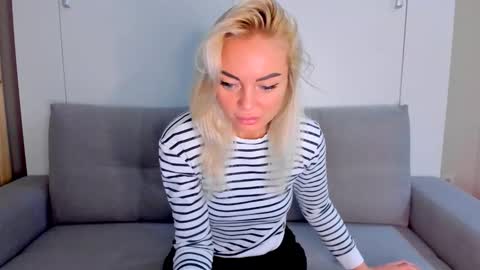 Adriana online show from 10.29.25