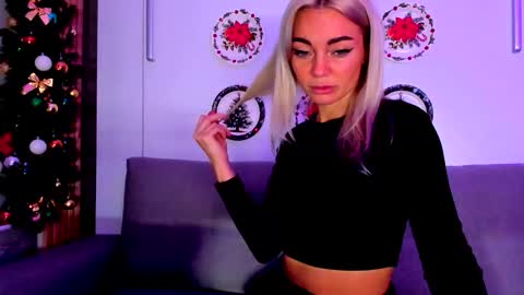 Adriana online show from 12.18.25