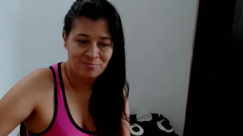 Snapshot of adriana_milf chatting on 06.05.26 Adriana milf online show from 06.05.26