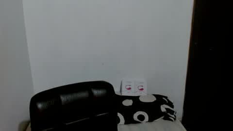 Snapshot of adriana_milf chatting on 06.08.26 Adriana milf online show from 06.08.26
