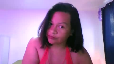 Snapshot of adrianagogo18 chatting on 10.16.25 adrianagogo18 online show from 10.16.25