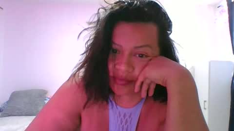 Snapshot of adrianagogo18 chatting on 10.23.25 adrianagogo18 online show from 10.23.25