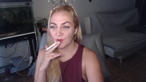 Adriana Paredes  online show from 01.29.25