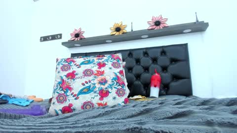 Snapshot of adrianasex_69 chatting on 01.25.25 adriana online show from 01.25.25