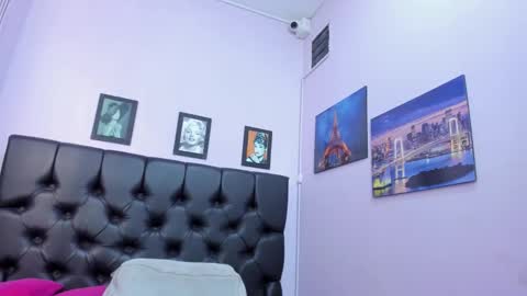 Snapshot of adrianasex_69 chatting on 11.27.25 adriana online show from 11.27.25