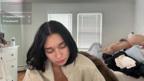 Snapshot of adriannarodriguez chatting on 10.13.25 Adrianna online show from 10.13.25