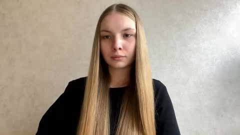Snapshot of adriannemuldowney chatting on 08.02.26 Caroline online show from 08.02.26