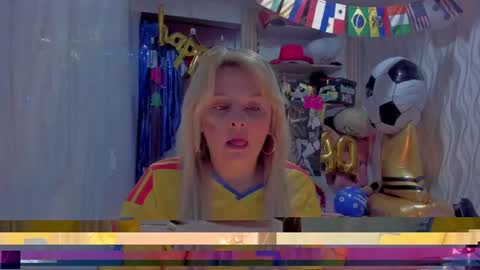 Snapshot of adriiana_fox_ chatting on 07.03.26 adriiana_fox_ online show from 07.03.26
