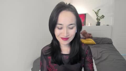 Aenie online show from 11.07.25