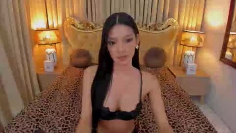 Snapshot of aela_washington chatting on 09.25.25 Aela online show from 09.25.25
