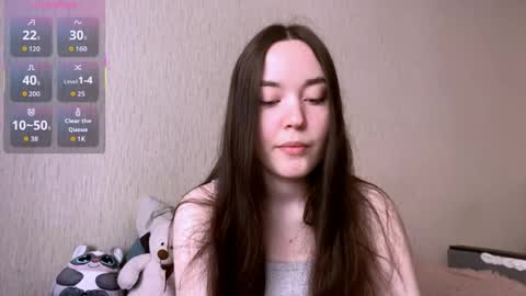 Snapshot of aetherlynn chatting on 05.14.26 Arielle online show from 05.14.26