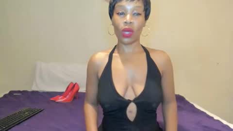 AfricanSquirtQueen online show from 04.21.26