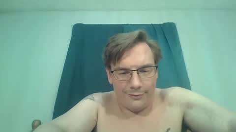 Snapshot of afreeman1 chatting on 10.19.25 afreeman1 online show from 10.19.25