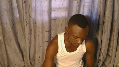 Snapshot of african_hotchocolate chatting on 12.16.25 sexiest online show from 12.16.25