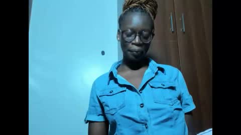 Leah online show from 02.15.25