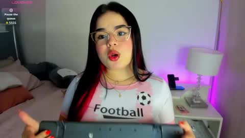 Snapshot of afrodita_grek chatting on 10.02.25 Vanessa online show from 10.02.25