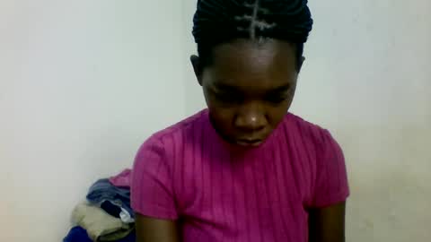 pink  and josphen online show from 02.01.25