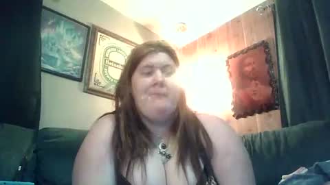 Snapshot of afterhoursangle35 chatting on 04.25.26 Babygirls353637 online show from 04.25.26