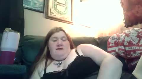 Snapshot of afterhoursangle35 chatting on 04.27.26 Babygirls353637 online show from 04.27.26