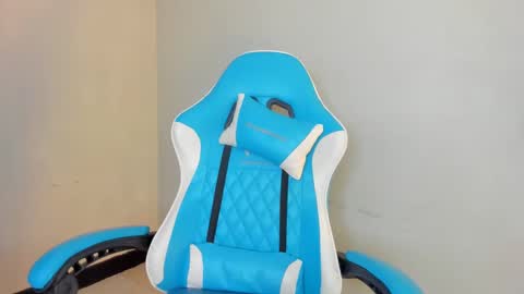 A G A T A  online show from 11.20.25