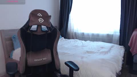 Snapshot of agata_cherry chatting on 12.05.24 Eva online show from 12.05.24